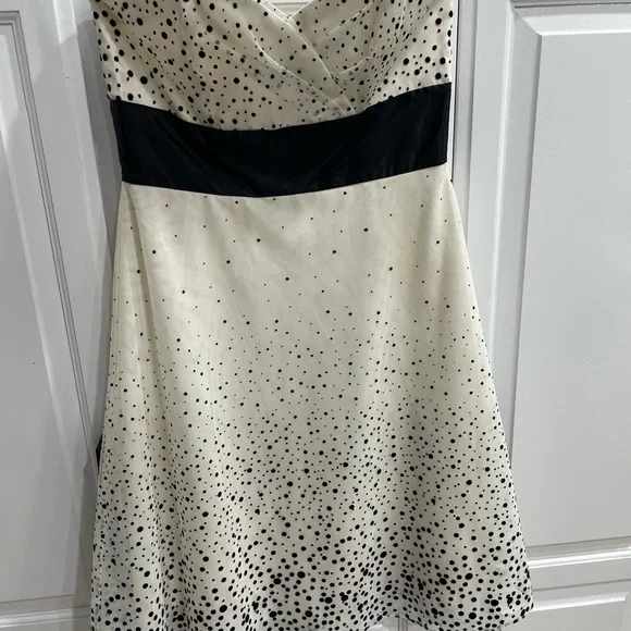White House Black Market | Dresses | White House Black Market Black And White Strapless Aline Dress | Poshmark White House Black Market | Dresses | White House Black Market Black And White Strapless Aline Dress | Poshmark